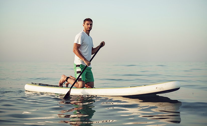 how to paddle board on your knees 1