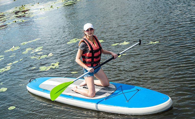 how to paddle board on your knees featured