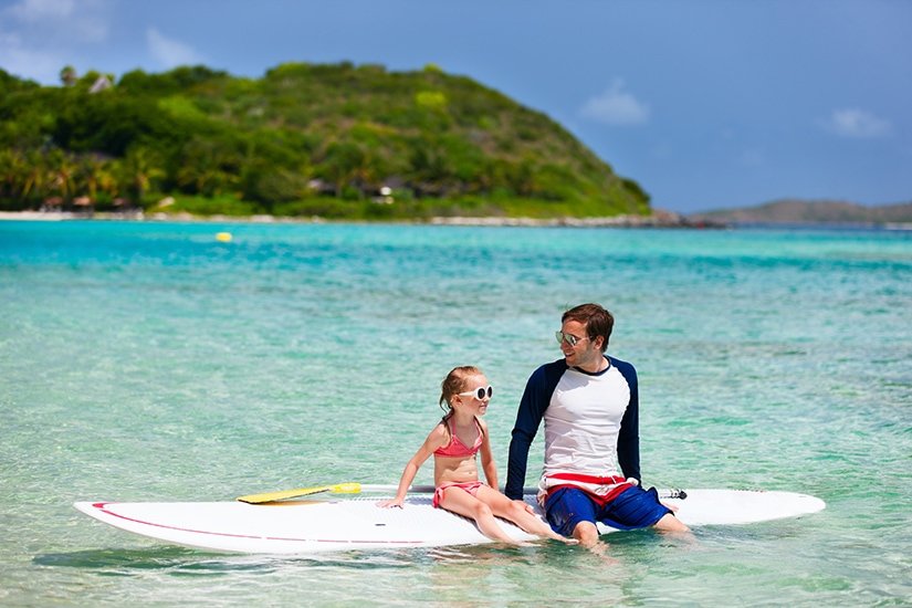 paddleboarding-with-children-give-compliments